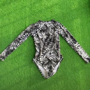 Hurley black and white palm print surf suit long sleeve